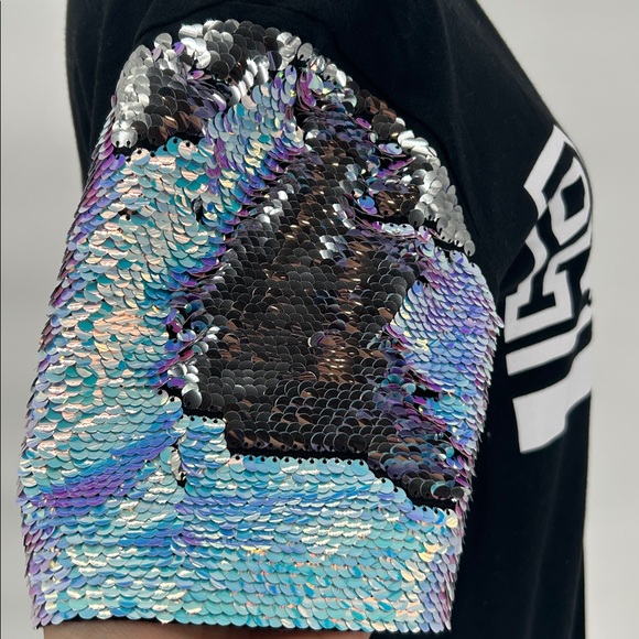 PINK Victoria's Secret Black Tee with Sequin Sleeves size XS - Picture 6 of 11